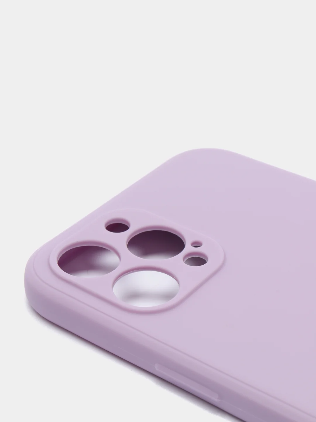 Сиреневый чехол с бархатом внутри и вырезами под защиты камеры IPHONE 12 PRO MAX