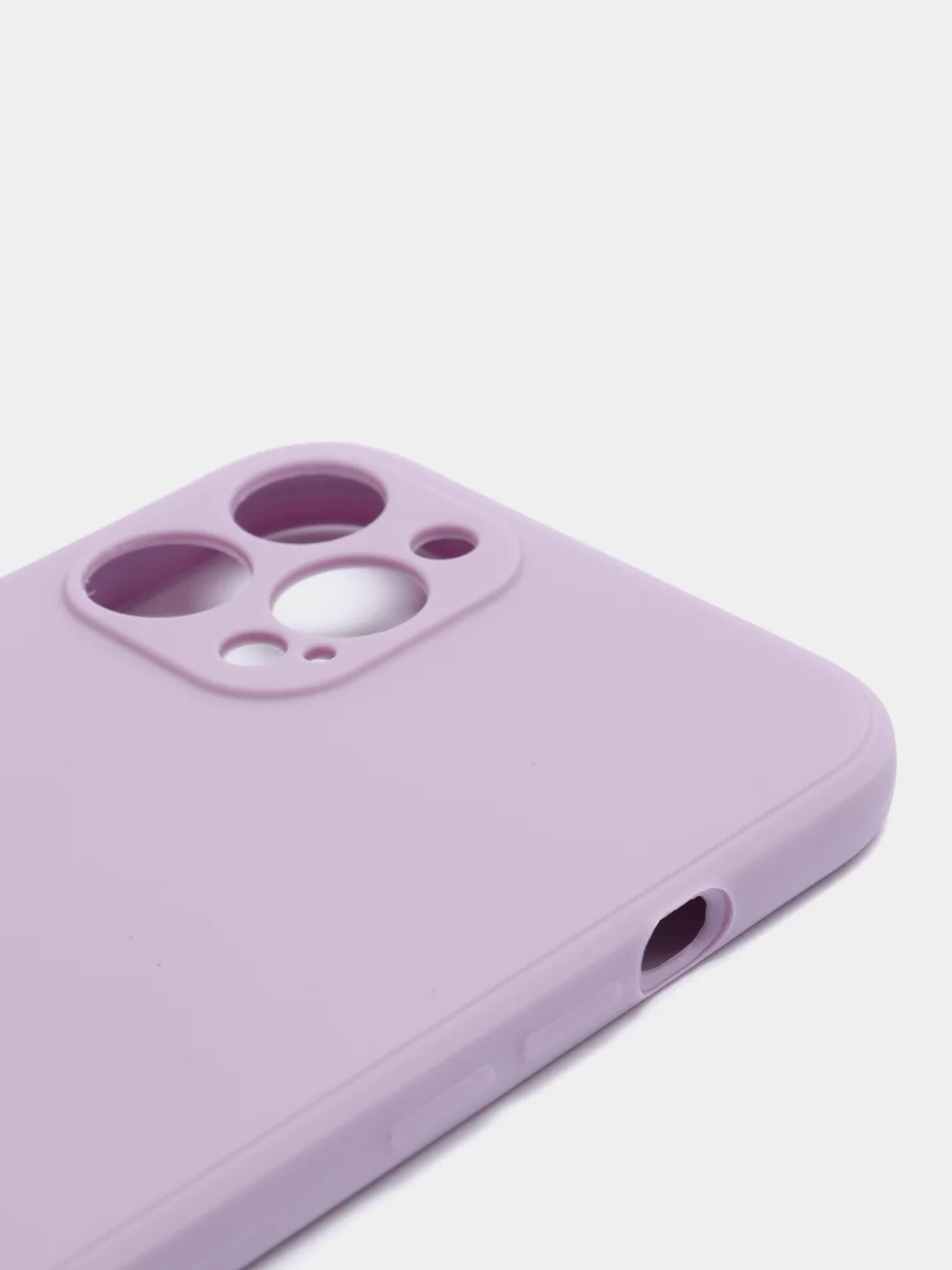 Сиреневый чехол с бархатом внутри и вырезами под защиты камеры IPHONE 12 PRO MAX