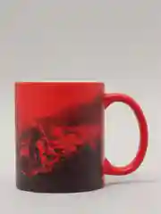 Вишнёвый кружка CoolPodarok "Assassins creed Всадник Каньён"