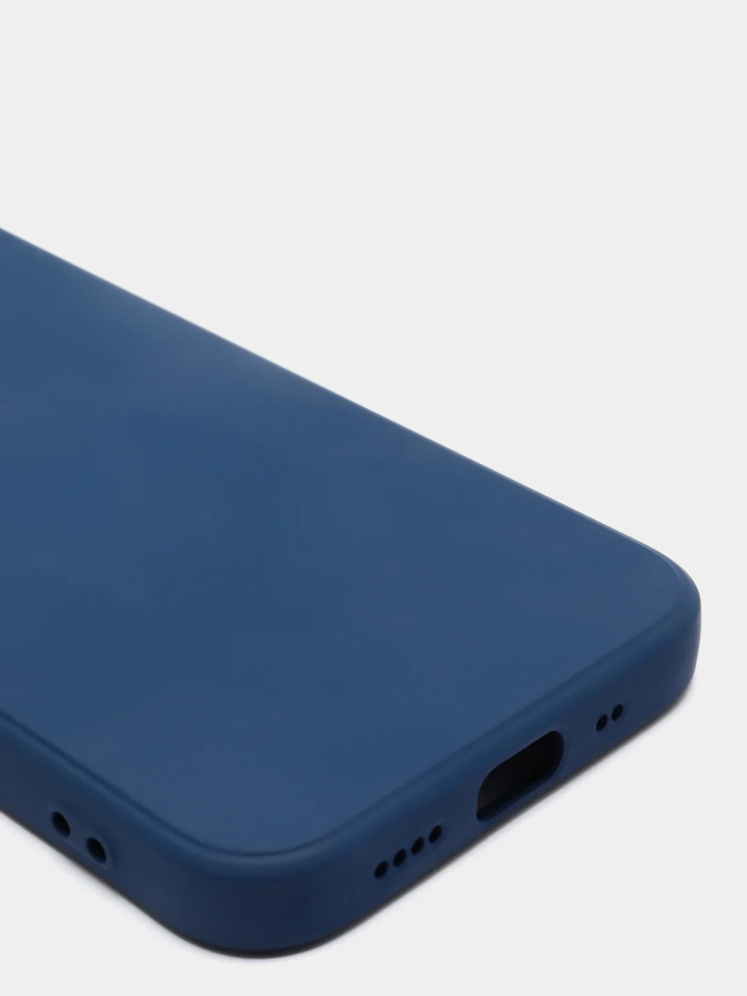 Синий чехол с вырезами для защиты камеры и бархатом внутри iPhone 13 mini