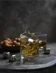 Кубики для охлаждения металлические, 4 штуки с щипцами