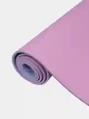 Розовый коврик для йоги и фитнеса