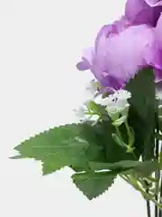 Фиолетовый искусственные цветы: пионы, розы, осока, растения, зелень