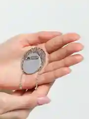 Синий брошь, ручная работа