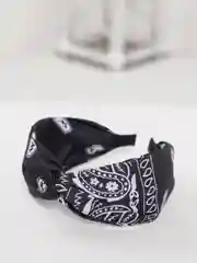 Черный ободок