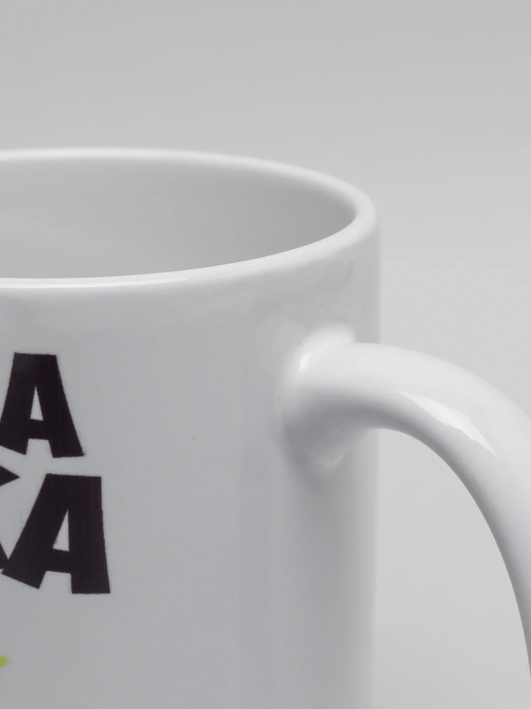 Белый кружка CoolPodarok "Доченька Сонечка"