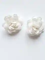 Цветок из ткани. Декоративный элемент