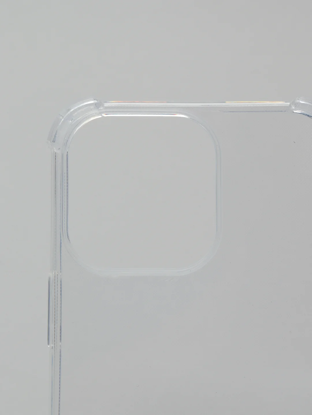Чехол на Apple iPhone 13 Pro противоударный силиконовый прозрачный