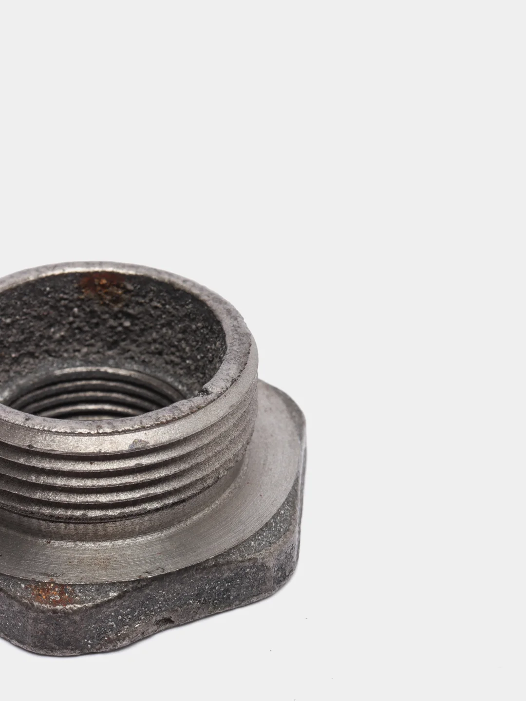 Переходник для чугунных радиаторов левый 1 1/4"х3/4"