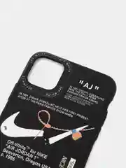 Черный чехол для айфон iPhone 14, силиконовый чехол с принтом Nike
