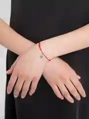 Золотистый хаки браслет красная нить с кулоном