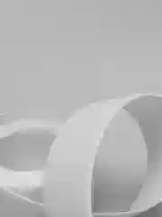Белый бордюрная лента