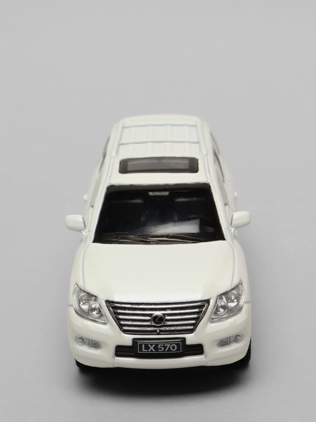 Машинка металлическая 1:43 Lexus LX570 11 см JB1251262