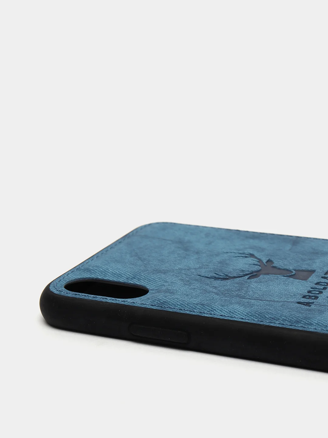 Синий дизайнерский чехол на iPhone с оленем