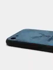 Синий дизайнерский чехол на iPhone с оленем