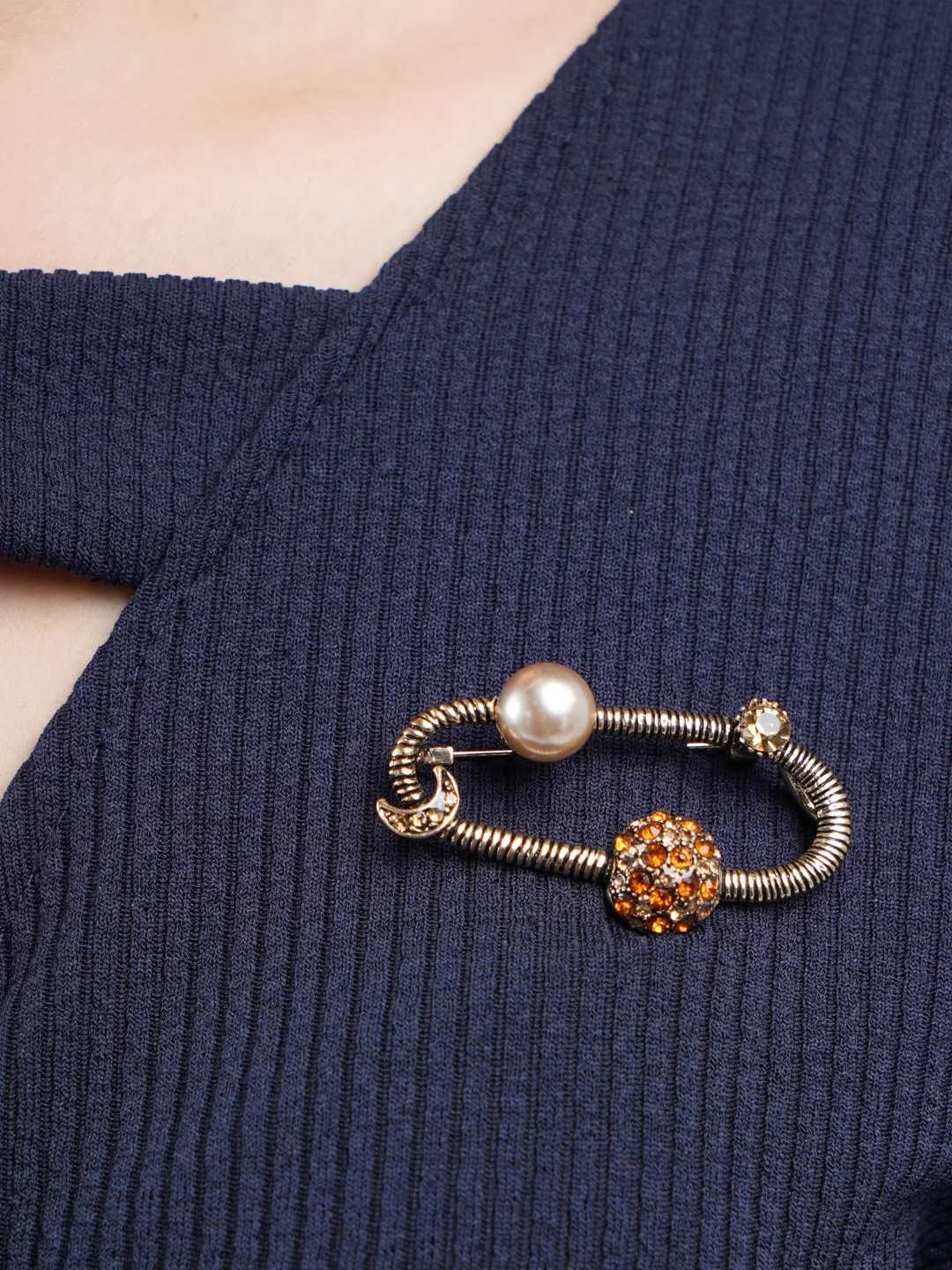 Горчичный брошь на одежду "Fashion Jewerly" / значек на одежду