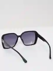 Черный женские солнцезащитные очки
