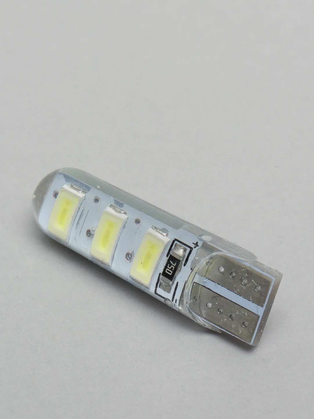 Лампа светодиодная 12V W5W/T10 CANBUS 6SMD (5630) с встроенной обманкой комплект 2 шт