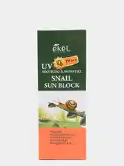 Солнцезащитный крем для лица Ekel "Soothing&Moisture Snail Sun Block", SPF50/PA+++