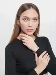 Багровый браслет красная нить с кулоном