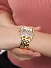 Золотой женские наручные часы