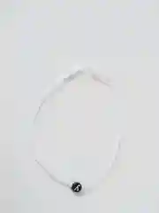 Карамельный браслет белая  нить с буквой Инициал, Handmade