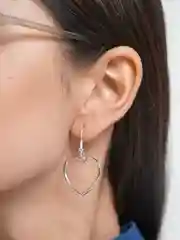 Серьги в виде сердечек