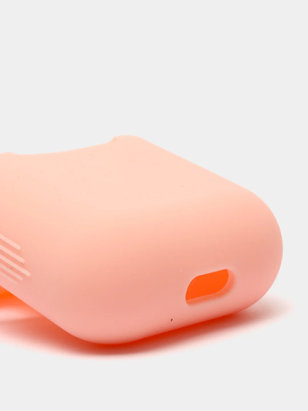 Розовый чехол для беспроводных наушников AirPods