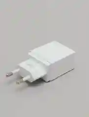 Белый сетевое зарядное устройство 2.4А, быстрая зарядка, 12 Вт, 2 USB L75