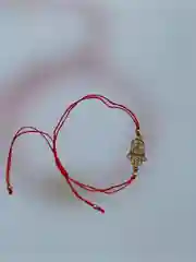 Золотой красная нить браслет на руку