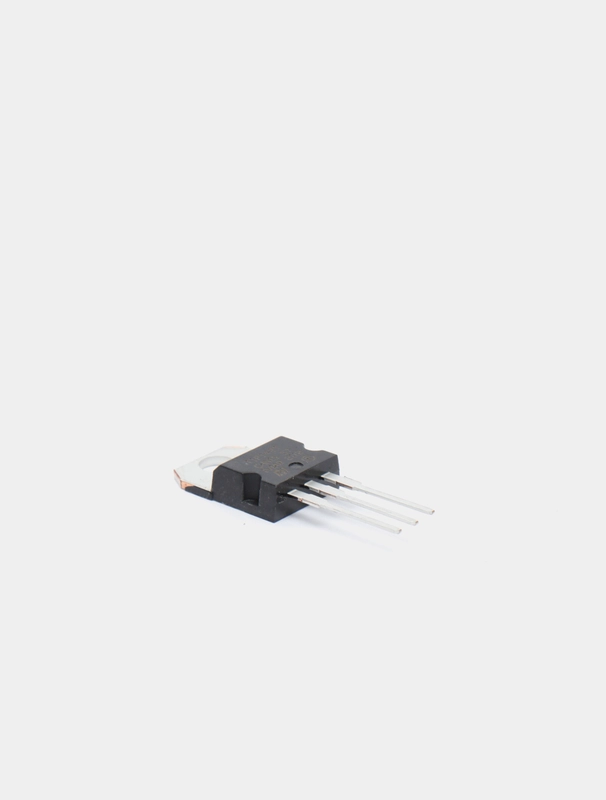 Транзистор TIP142T (NPN 100V 10A) TO-220AB-3