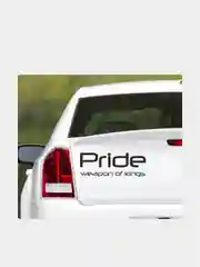 Черный наклейка на автомобиль "Pride weapon of kings"