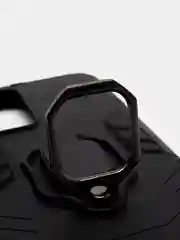 Черный чехол противоударный на Realme Narzo 50 4G и Realme 8i (Реалми Нарзо 50 и Реалми 8i)