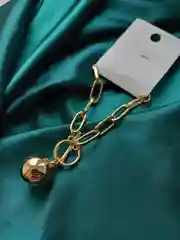 Крупный, женский браслет