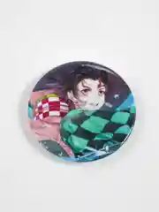 Алый значок аниме "Клинок, рассекающий демонов" , 18 видов (Demon Slayer)