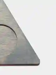 Серый деревянный подсвечник