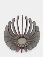 Серый деревянный подсвечник
