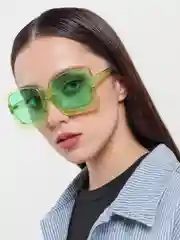 Салатовый солнцезащитные очки женские/ Квадратная форма/ Актуальные цвета/ Очки гранды в чехле