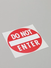 Наклейка "Do not enter" (не входить)
