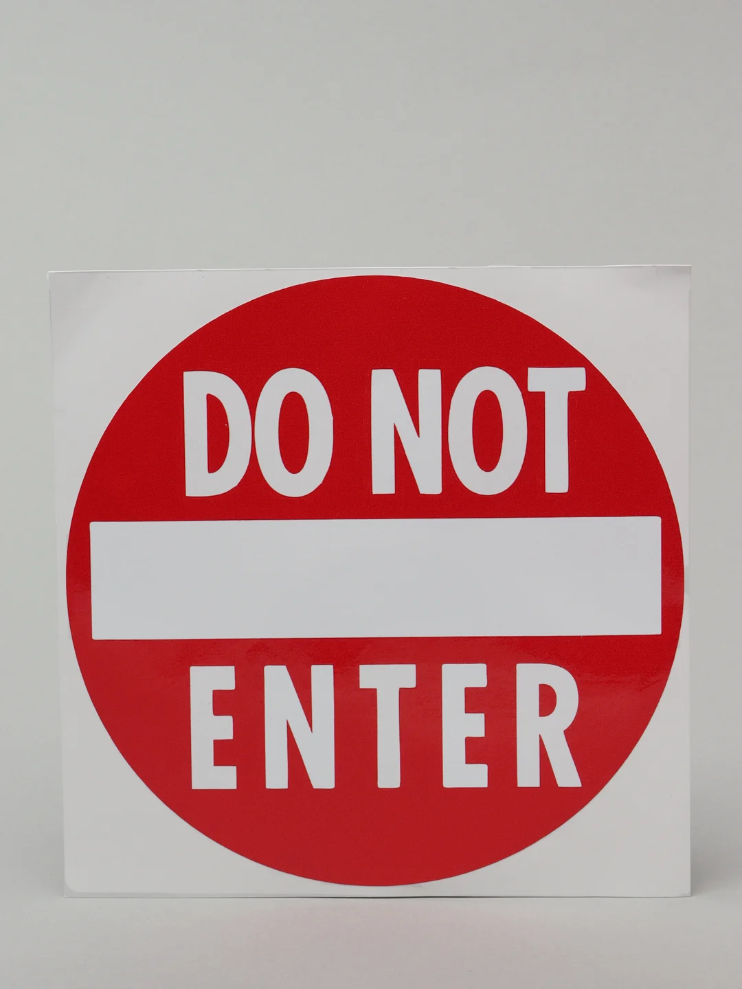 Наклейка "Do not enter" (не входить)