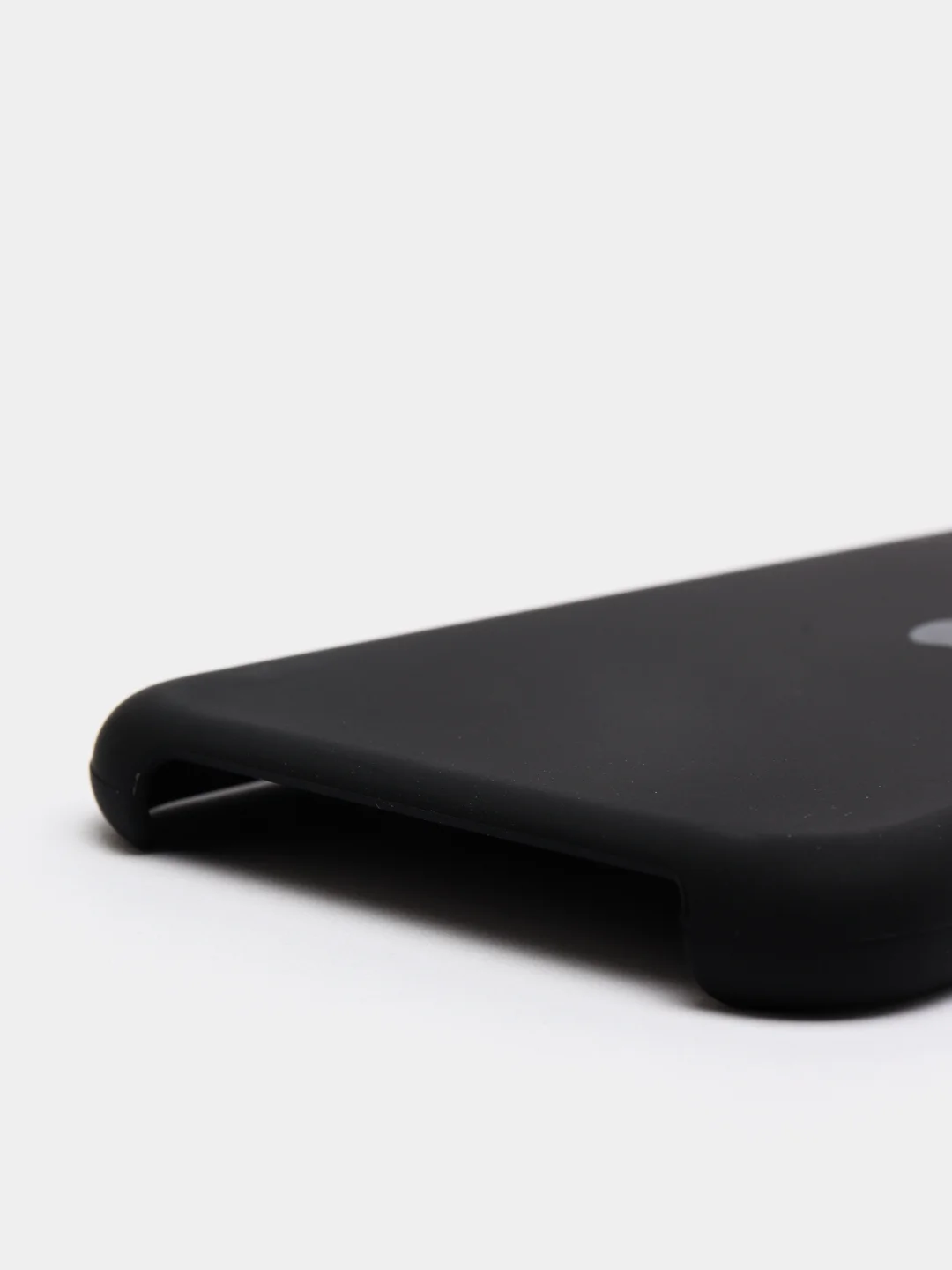 Черный чехол Silicone Case для iPhone 11