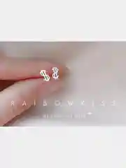 Миниатюрные серьги гвоздики