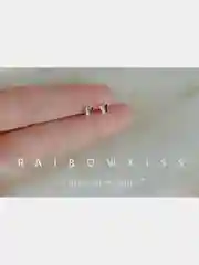 Миниатюрные серьги гвоздики