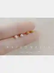 Серебряный миниатюрные серьги гвоздики