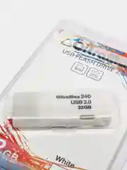 Белый флешка OitraMax240 USB 2.0, 32GB