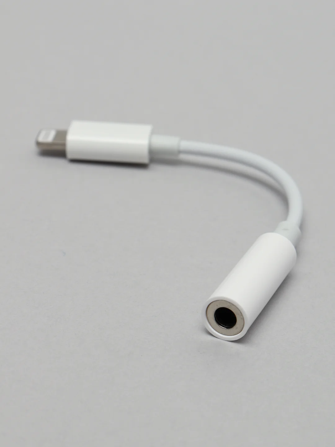 Aux адаптер переходник аудио конвертер Lightning / 3.5mm Jack для Apple iPhone