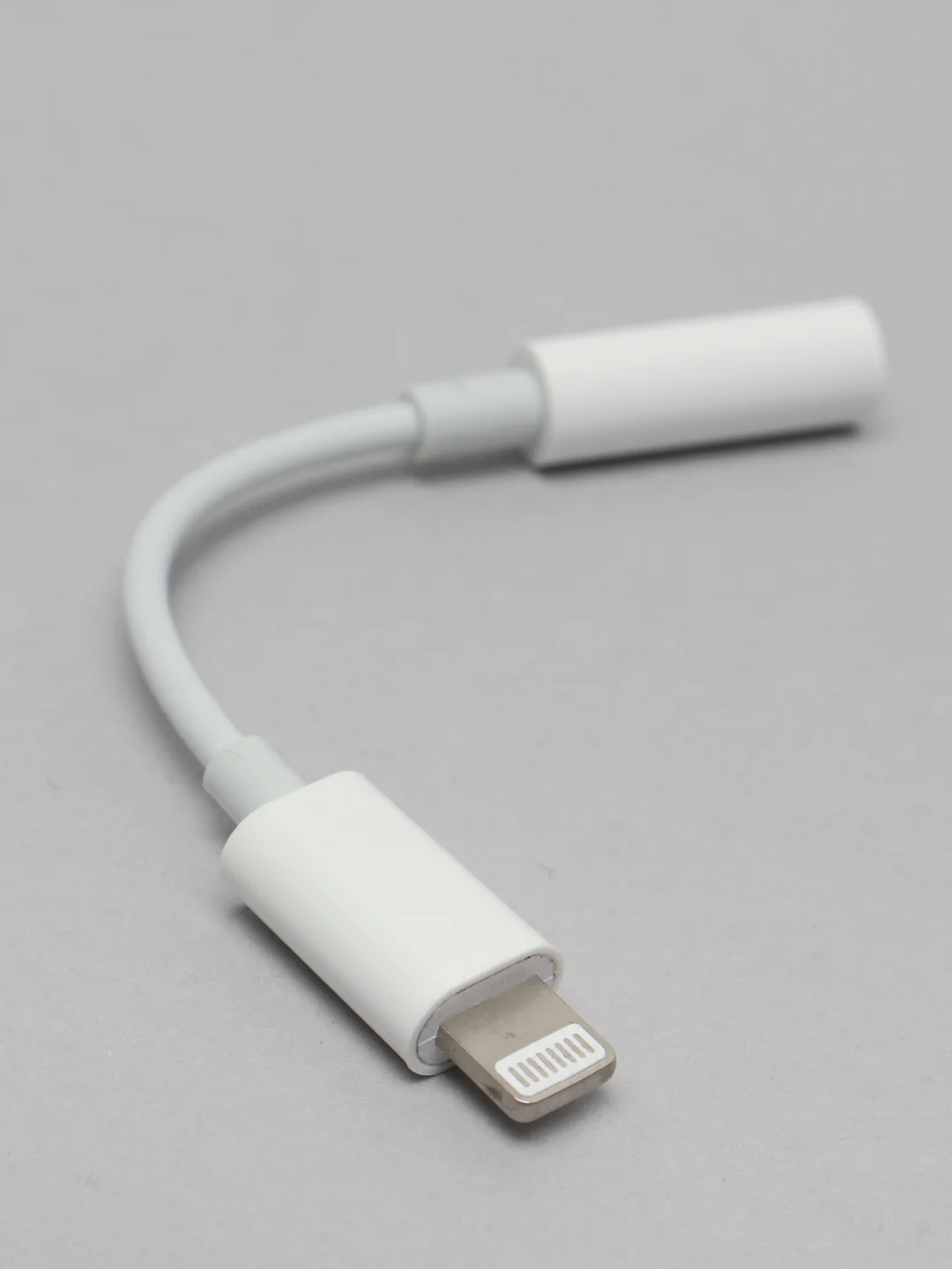 Aux адаптер переходник аудио конвертер Lightning / 3.5mm Jack для Apple iPhone
