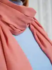 Пудровый платок женский