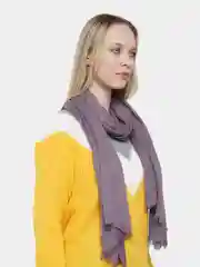 Фиолетовый платок женский