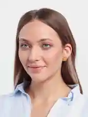 Золотой серьги-гвоздики из смолы